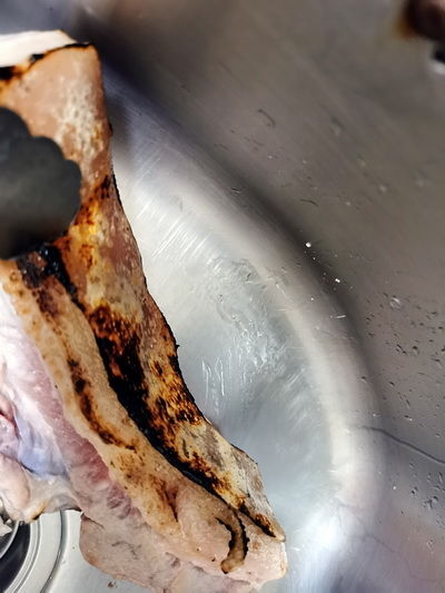 脆皮|不用油,也有酥香可口的脆皮五花肉,一下刀,酥脆到不行