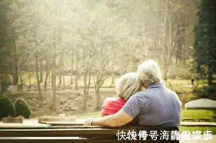 生活习惯|寿命长不靠多睡觉，也不靠保健品，而是坚持3件事，健康又长寿