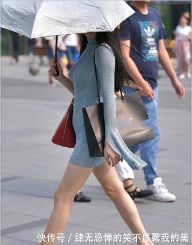 针织|淡青色针织修身连衣裙，款式简单，低调有内涵