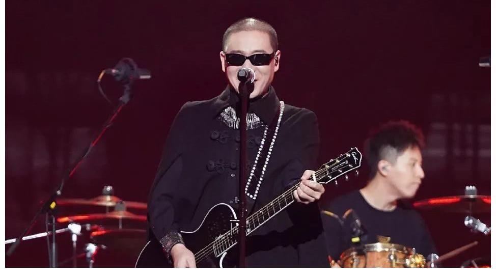 《闪光的乐队》开播，阵容豪华到没朋友，那么节目好看吗？