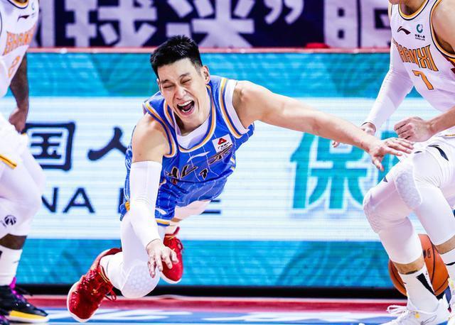 外援|CBA外援调整:零分林书豪位置堪忧,马布里迎来最强内线大外