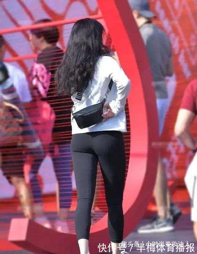 腰线 选好适合自己的打底裤,时尚又富有设计感,增添气质