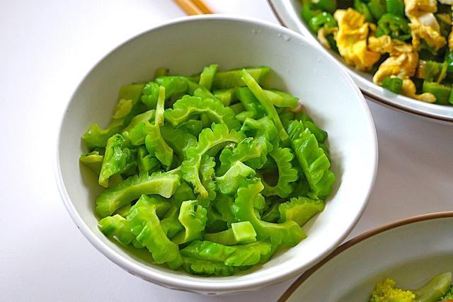 好吃|天太热,午餐随手做了4道菜,简单又家常,却格外好吃,全光盘