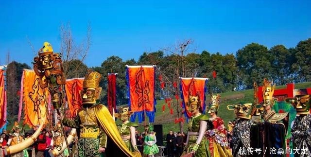 当年三星堆出土的文物不似地球产物,专家无法给出解释,后来怎样