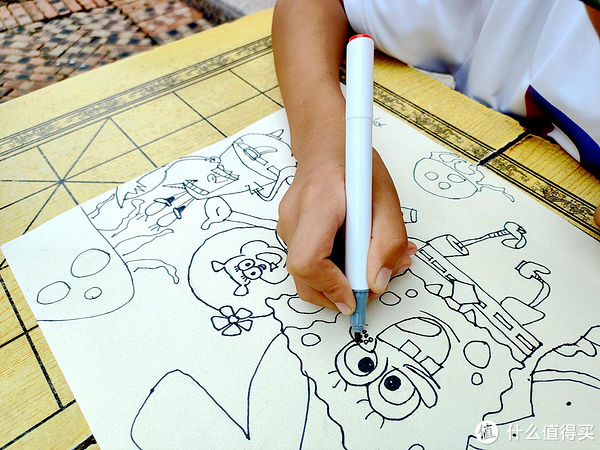 笔杆|科技数码 篇三百五十六:圆角笔杆,握感舒适,鲜艳与时尚它都有,ohuhu 40色马克笔体验