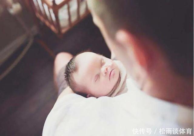 袖珍|90厘米“袖珍”女孩执拗生娃，如今孩子已经出生，全家痛苦不已