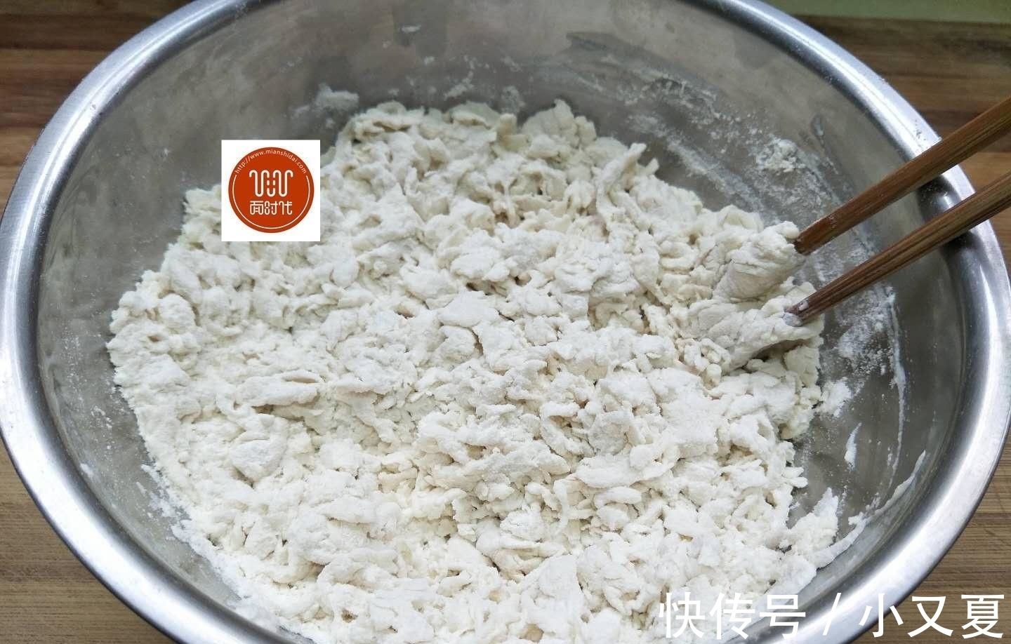 香肠粒|我家葱油饼都不用发面，做出来酥脆香软，比外面手抓饼还好吃！