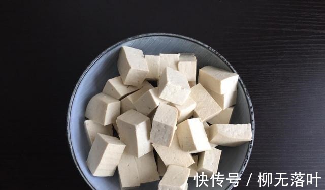 步骤|家常炖豆腐，硬“硬炖”，搭配五花肉味道更“绝”！