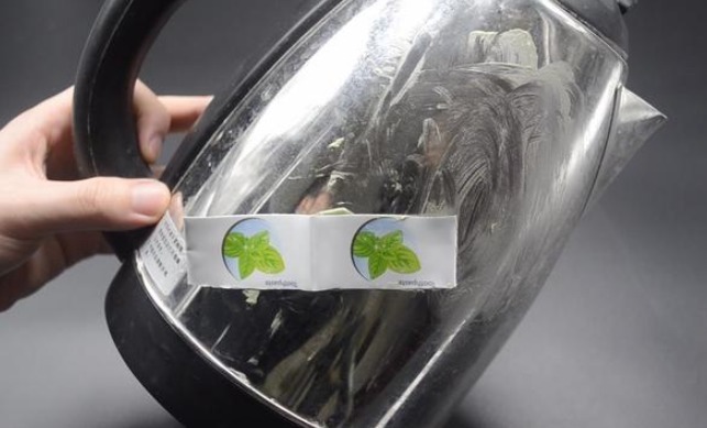 用完的空牙膏管别扔,放在厨房一年省好几百块,邻居见了个个夸好