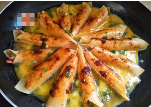 3个鸡蛋，2张豆腐，独特做法，3分钟出1张大饼，解决全家人的早餐