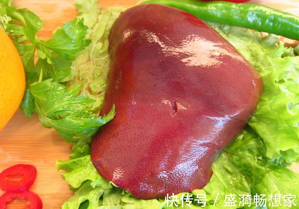 香菇粥|补血明目，利儿童发育的猪肝，制作鲜香软糯的猪肝瘦肉香菇粥