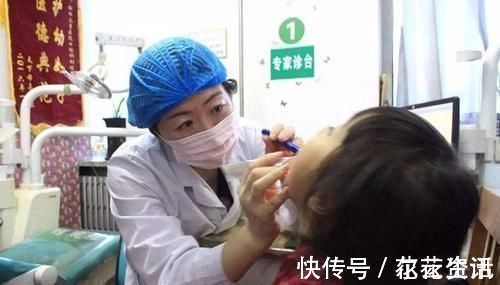 丽丽|孩子误食干燥剂咋办?干燥剂类型不同,应急措施不同,家长要分清