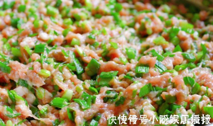 韭菜肉馅|拌韭菜肉馅,不能乱放调料,记住“3不放”,馅料没怪味香味十足