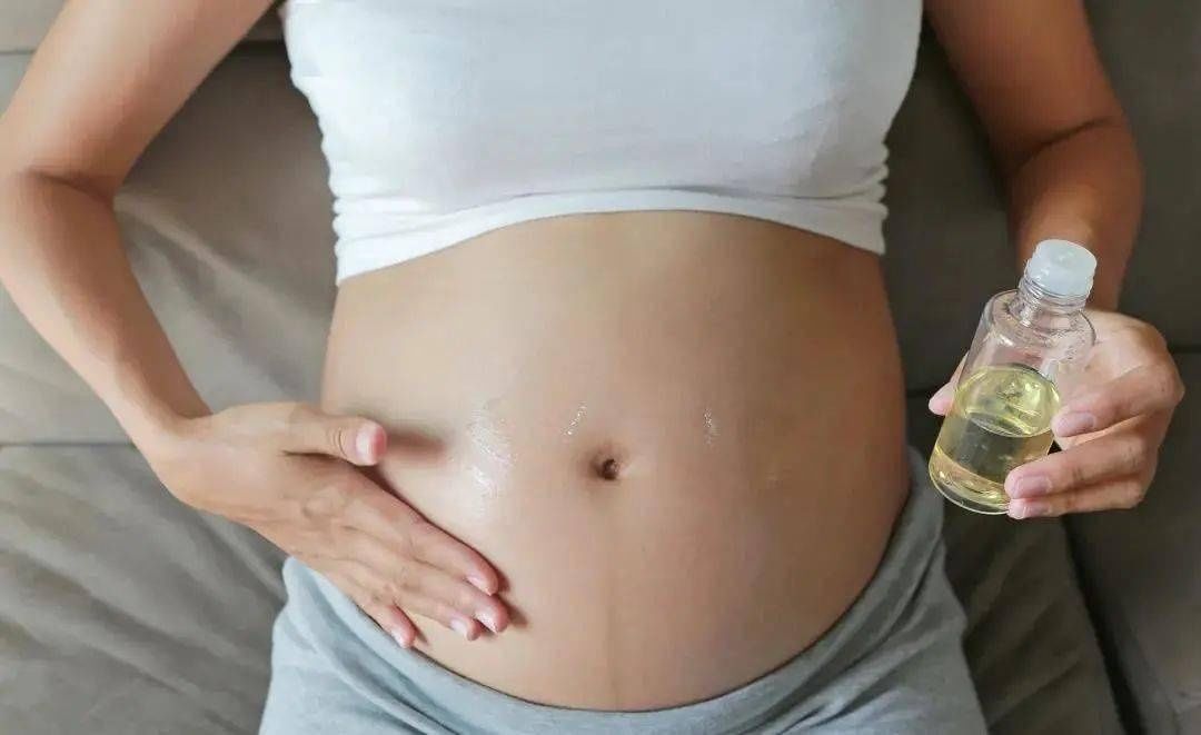 十个妈妈九个长，产后“条纹肚”怎么预防？