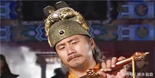 小官|朱元璋过年微服私访,被一值班小官拉着喝酒,不料次日被连升十级