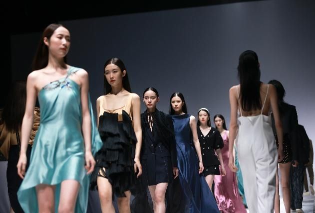 向世界展示中国服装的品质！中国国际时装周来了
