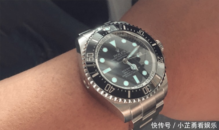 迪通|夏季腕表还是要霸气点,大表径腕表中最杰出的一款,不少男士憧憬