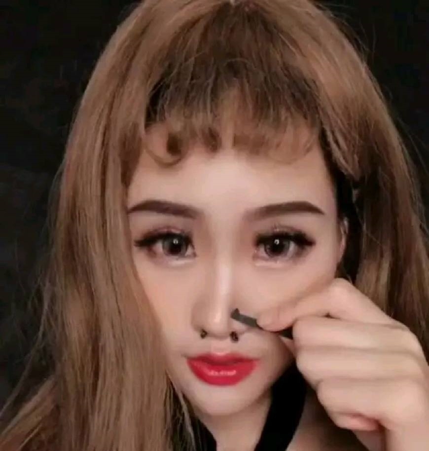 网红明星卸完妆的样子，网友：这哪是化妆，这是整容