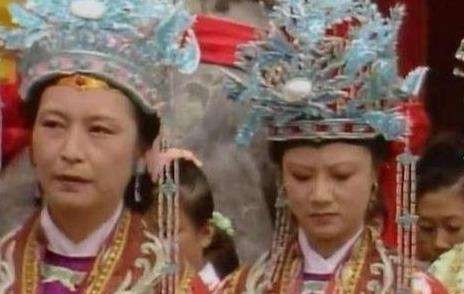 称为|诰命夫人有权利吗？有品级吗？