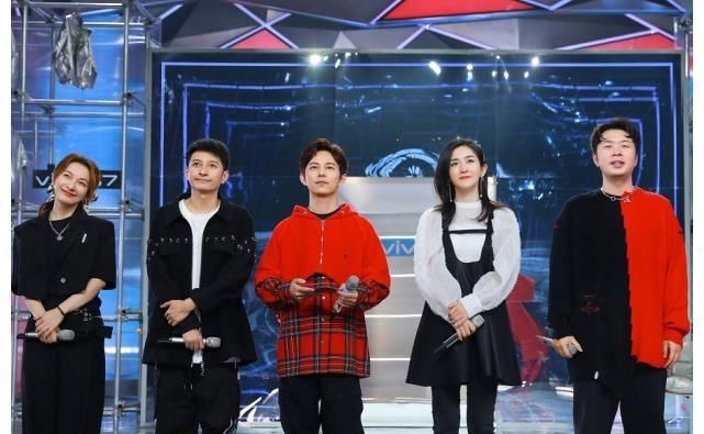 5大綜藝勢力榜排名揭曉，頂流藝人難撐數(shù)據(jù)，00后愛豆后來居上