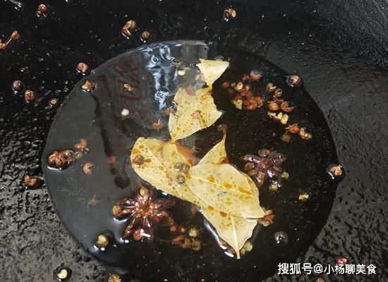糖醋辣椒|家常青椒新做法，便宜又好吃，这样炒一大盘，好吃到舔盘子