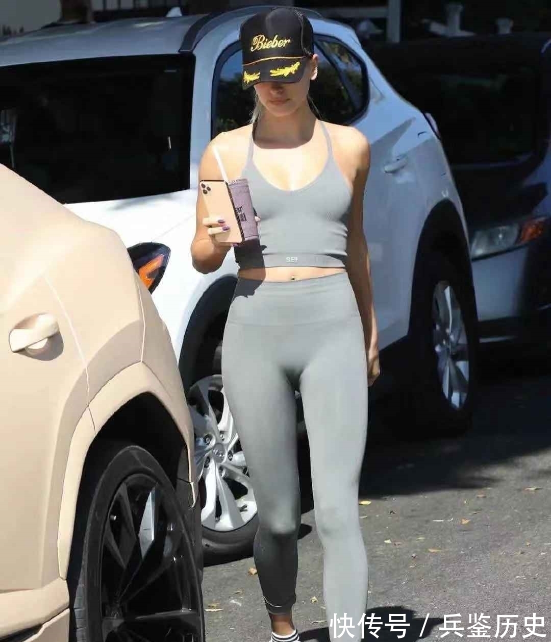 街头时尚 这样的一条裤子,已经成为街头时尚了,你知道它吗