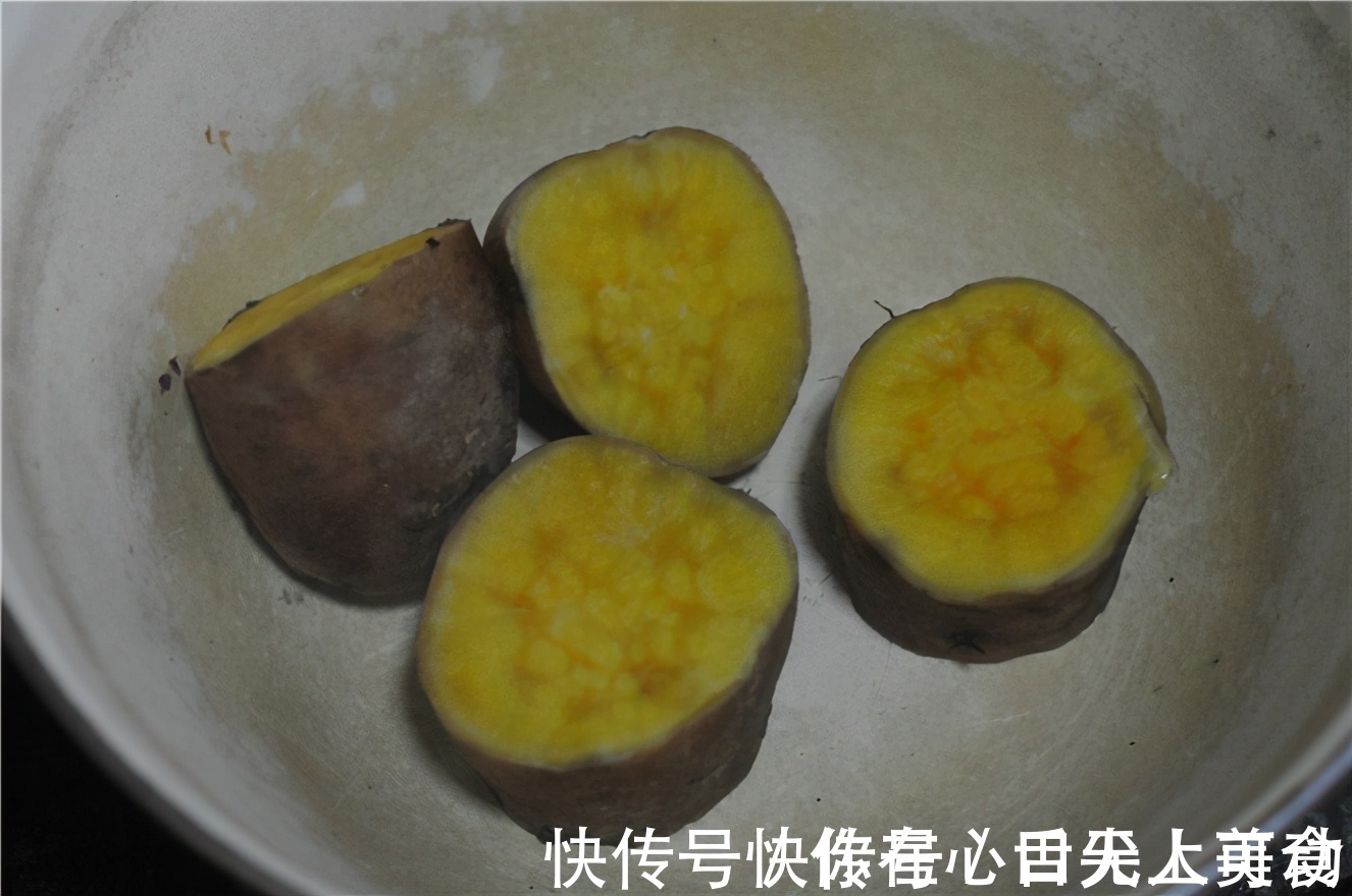 不论男女，早上空腹吃点它，营养美味，不比喝牛奶差，对身体好