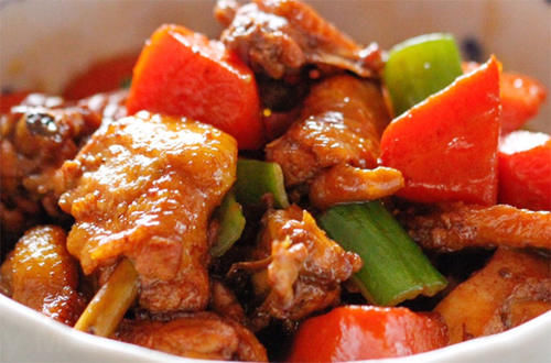 胡萝卜烧鸡|周末学习多用眼，多吃护眼菜，缓解眼疲劳，防近视眼睛更透亮