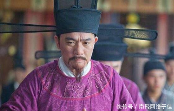 拦住|相士拦住一官员说:我女儿必生宰相,请你娶她,结果真就应验了