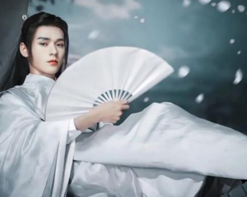 王牌迎来《山河令》剧组，吴彤导演犀利提问，龚俊在线维护张哲瀚