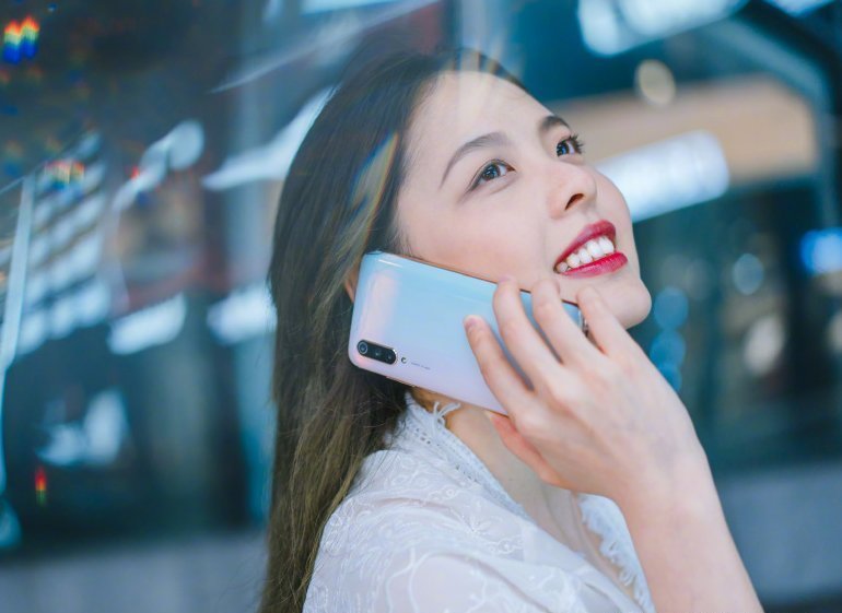 全球|时隔六年，小米再次成为全球第三，苹果是其最大对手