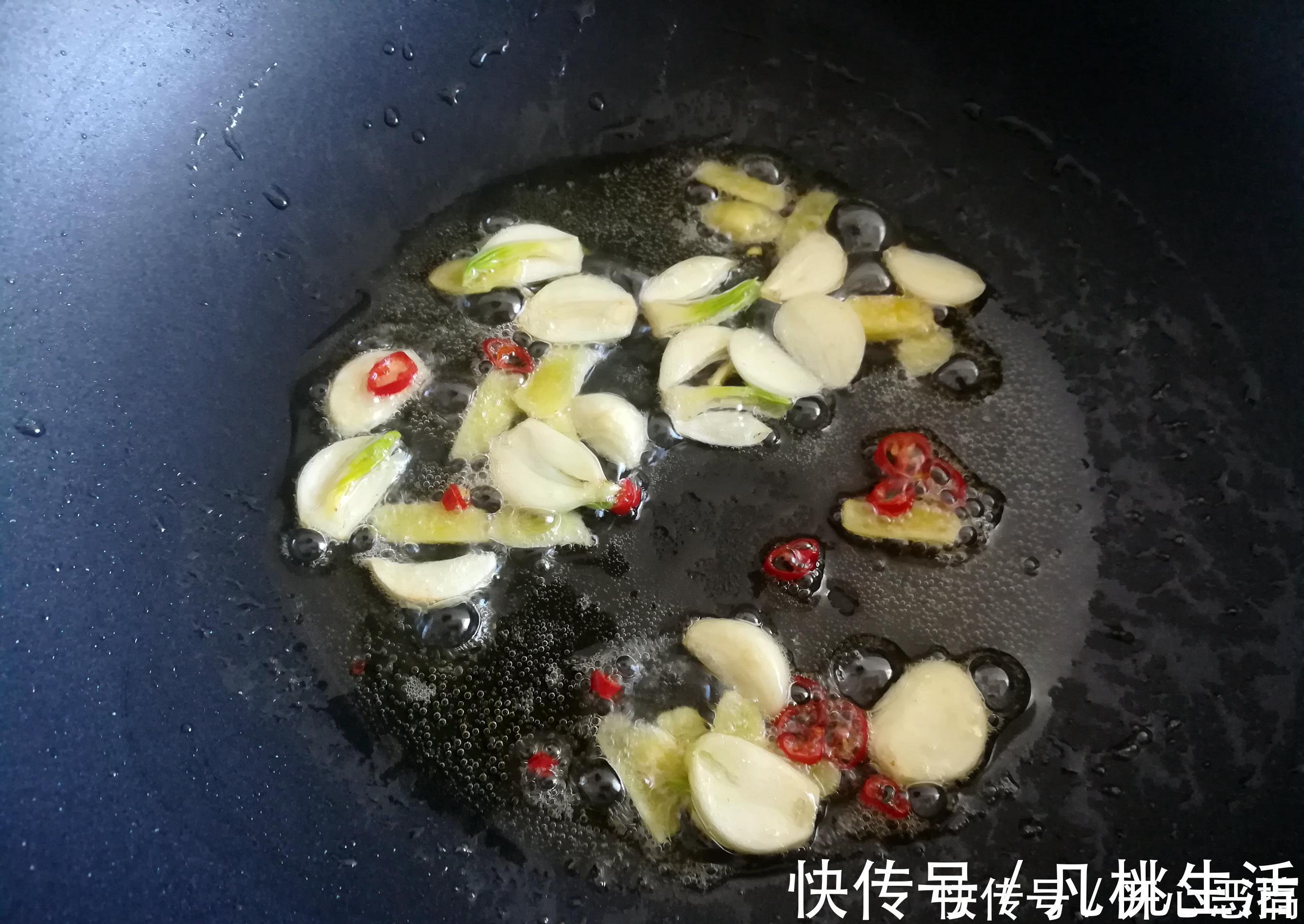 腊肠|过年回娘家，就馋妈妈做的这道菜，香润下饭，连吃三天都不腻