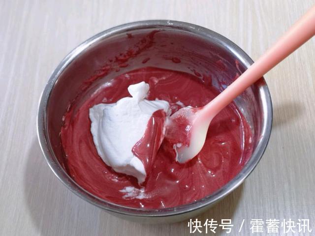 蛋黄|在家做个漂亮的小蛋糕，叫姐妹一起来吃个下午茶，孩子们也很喜欢