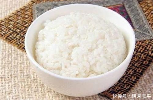 买面粉时,只要面袋上有这4个数字,不管多便宜,都是好面粉