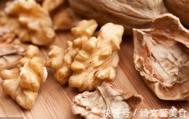 零食|宝宝可以吃的五种零食越吃越聪明对大脑发育很有帮助