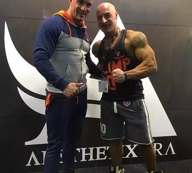 健身|虽然他健身3年体重一斤没涨,我却被深深感动了!