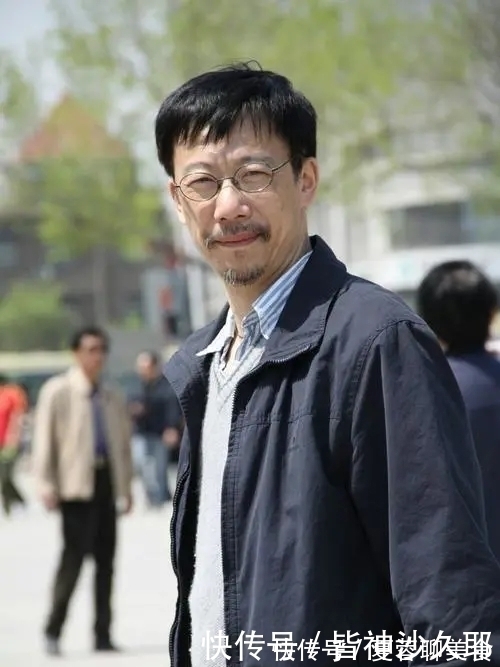 一等奖#崔寒柏获荣书法兰亭奖一等奖:唐楷当小楷写,作品却倍受争议