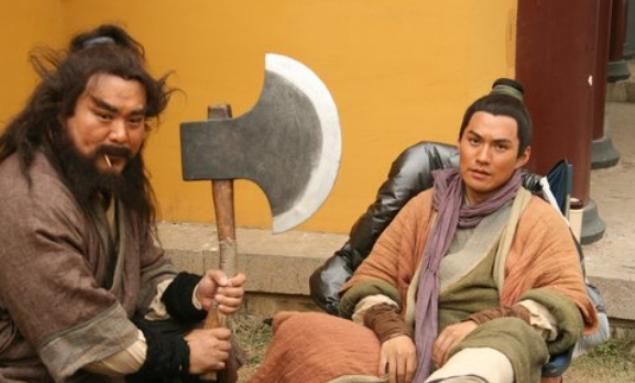 卢俊义|梁山上最愚蠢的2位好汉,武功顶尖总信错人,因此落得悲惨的结局