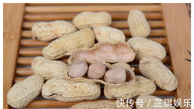 花生|早上空腹吃几粒花生米,坚持一段时间,这4个问题或能有效改善