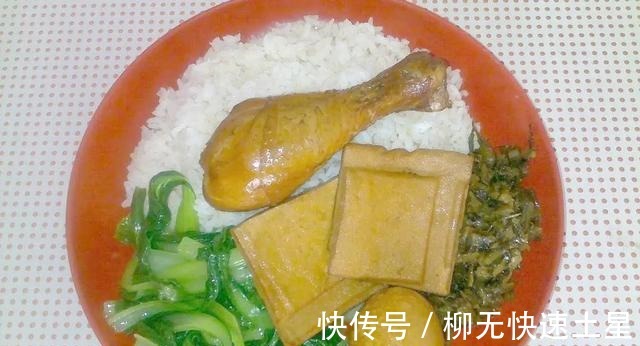 鸡腿饭|在互联网，沙县小吃为什么成了年轻人的减肥餐顶流！