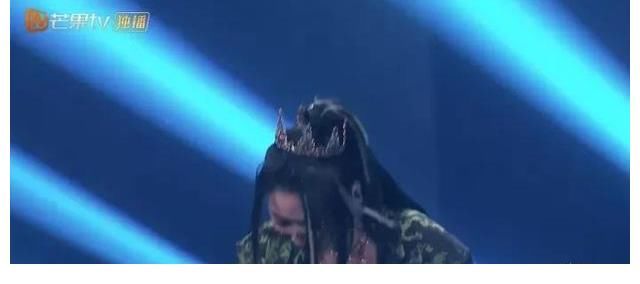 回应争议、屏蔽质疑、泪洒舞台...《说唱听我的》十二进六真刺激