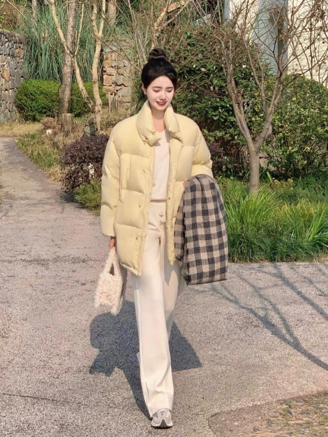 视觉效果|看潮人街拍就知道,羽绒服才是yyds,教你穿出好气质