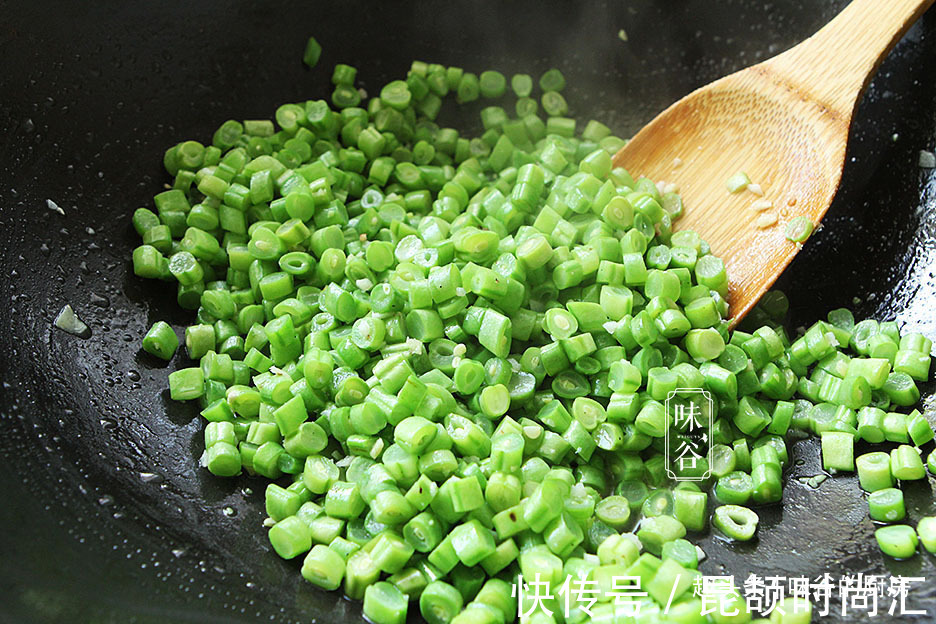 肉末|三伏天流汗多,此高钾菜记得多吃,加料锅里一炒,脆嫩入味真下饭