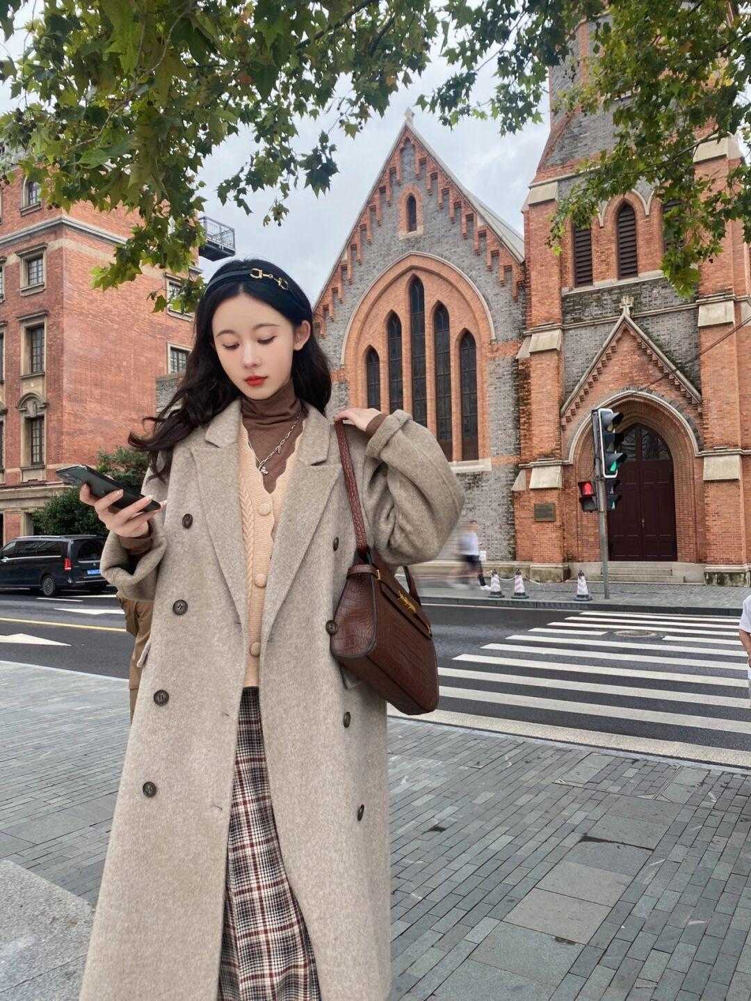 普通人|真正普通人的穿搭方法,不露出肌肤,照样美上天,赶紧学起来吧