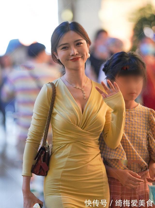 臃肿 连衣裙的穿搭带来骨感美,带来精致的风格,气质惊艳又复古