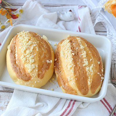 咖啡奶皮酥粒软欧