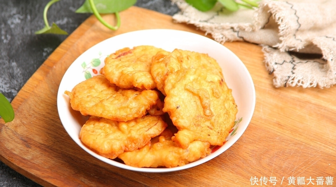 面糊|炸藕盒时,学会这样挂糊,外酥里嫩不油腻,比饭店做的还好吃