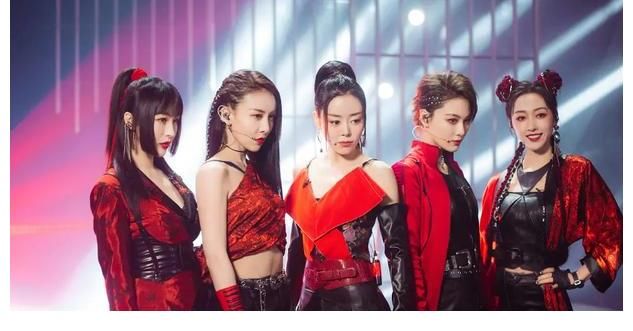 影视|李诚儒批评资本力捧流量明星，影视行业受冲击，炮轰某一线卫视