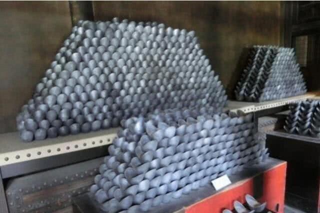 却越|朱元璋为惩贪污杀15万贪官,却越杀越多,雍正仅用了1招,药到病除!