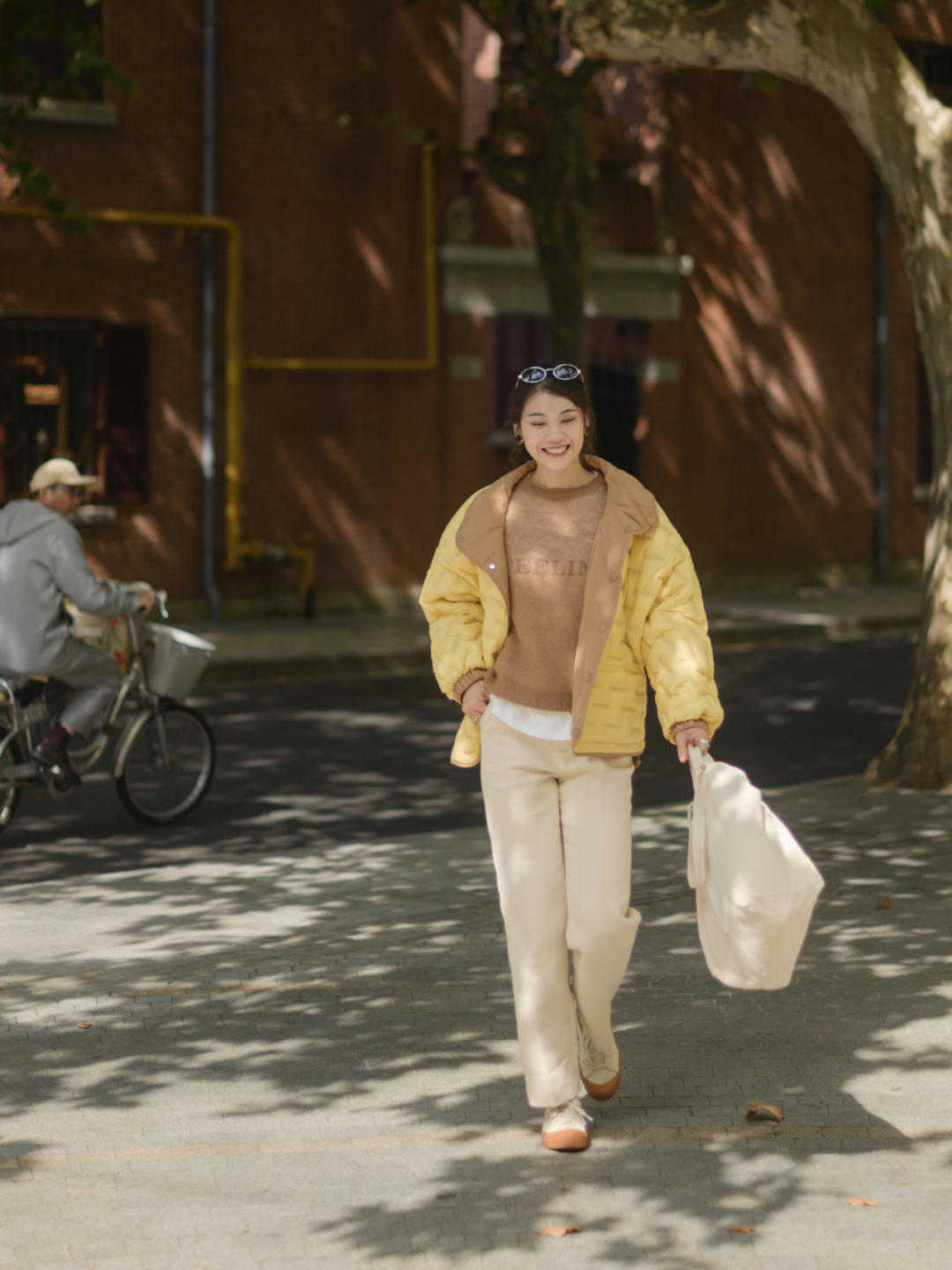 针织衫|冬天穿针织衫,怎么搭配更温暖?又很有气质的穿搭